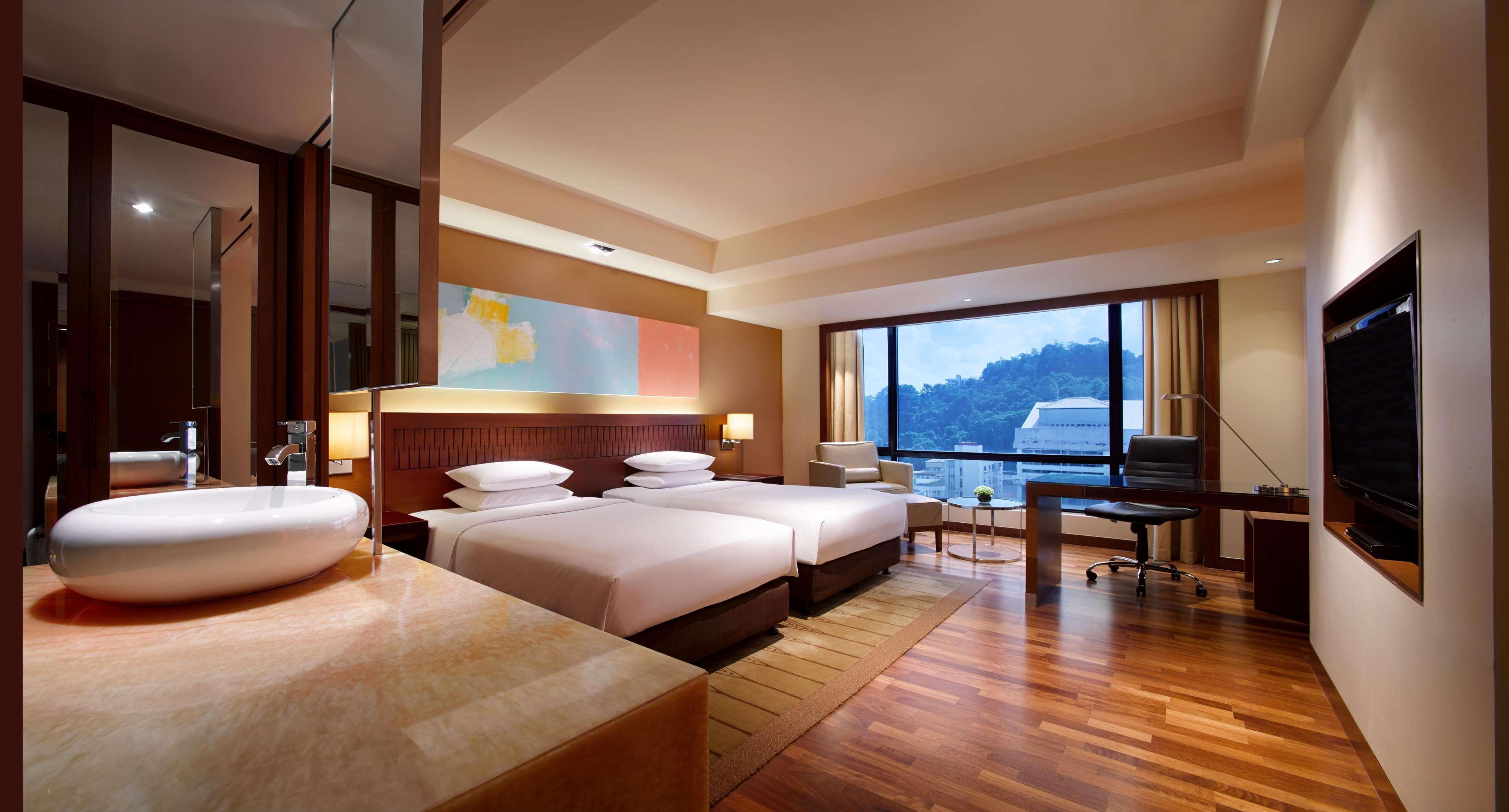 Hyatt Regency Kinabalu Hotel Kota Kinabalu Exterior foto Deluxe Room